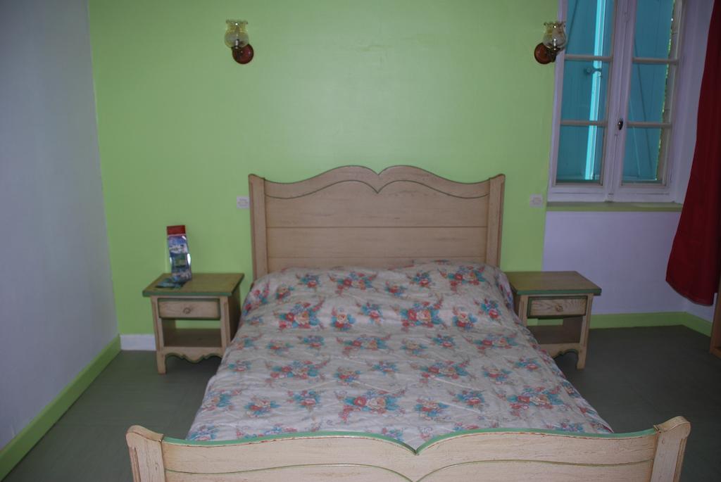 Chambres D'Hotes Le Clos Ambels Амб'яле Номер фото